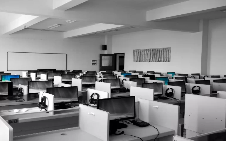 Contact Center Vs. Call Center