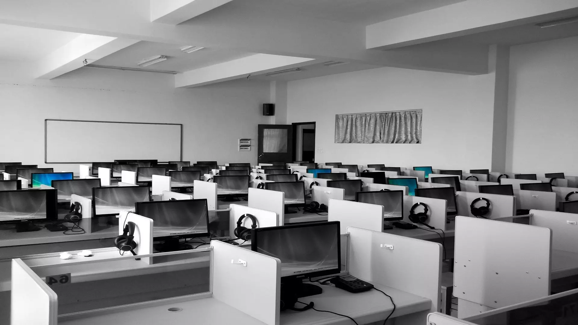 Contact Center Vs. Call Center