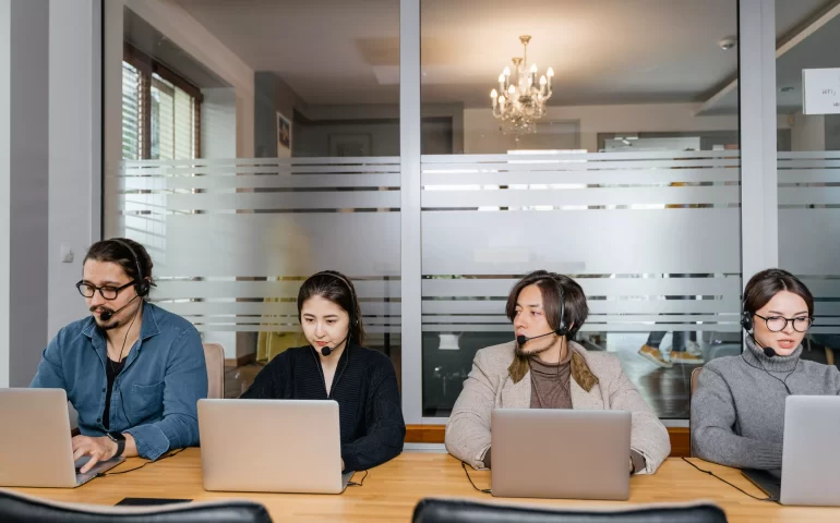 Customer Service Vs Customer Support